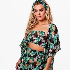 Boohoo Plus Laura 4 Piece Beach Co-Ord Set